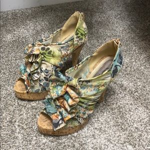 Nine West peep toe pump.  Size 5.5